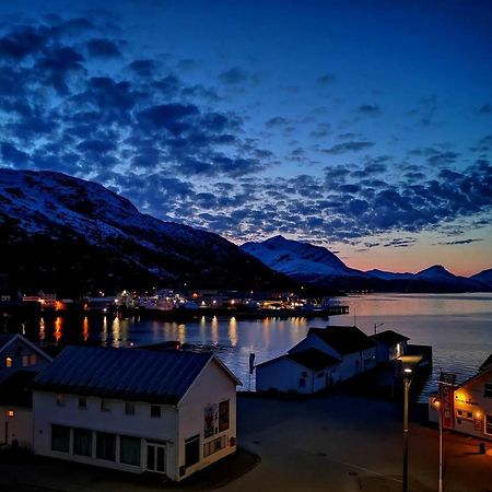The Old Harbour Store Lodingen Luaran gambar