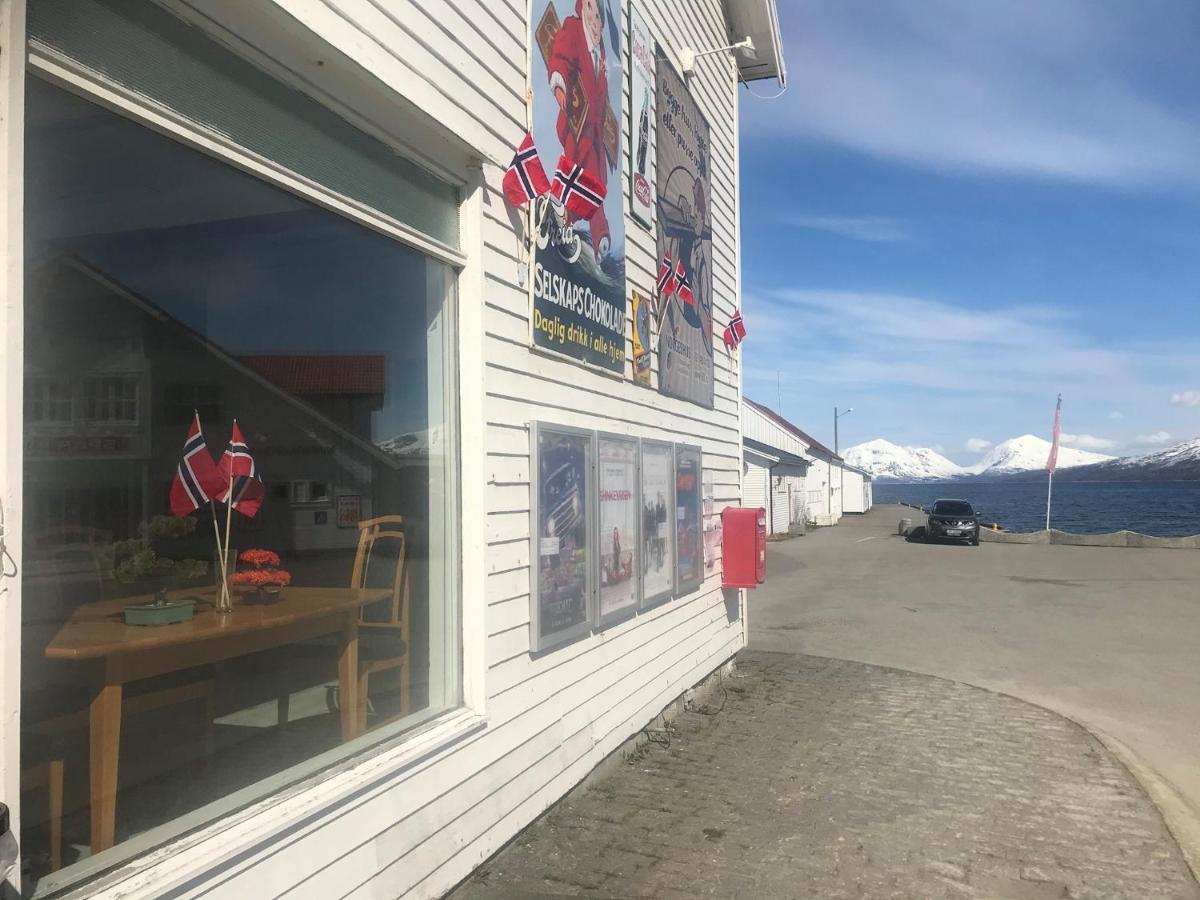 The Old Harbour Store Lodingen Luaran gambar